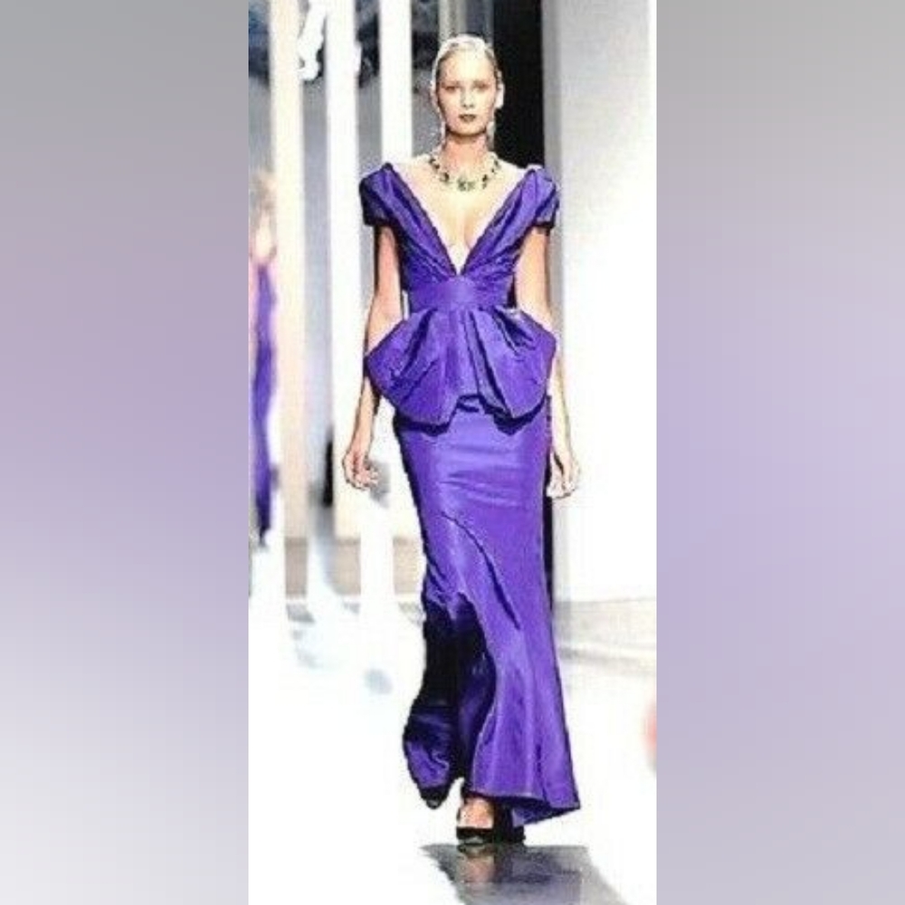 ●$8,000 GORGEOUS OSCAR DE LA RENTA PURPLE SILK RED CARPET RUNWAY US 14